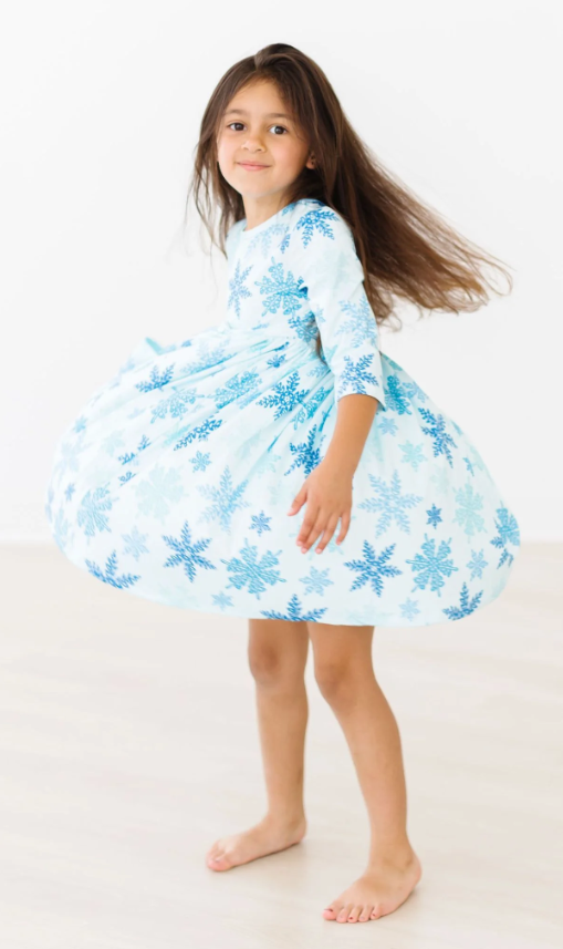 Winter Wonderland L/S Pocket Twirl Dress - 9/10 Winter Wonderland L/S Pocket Twirl Dress - 9/10